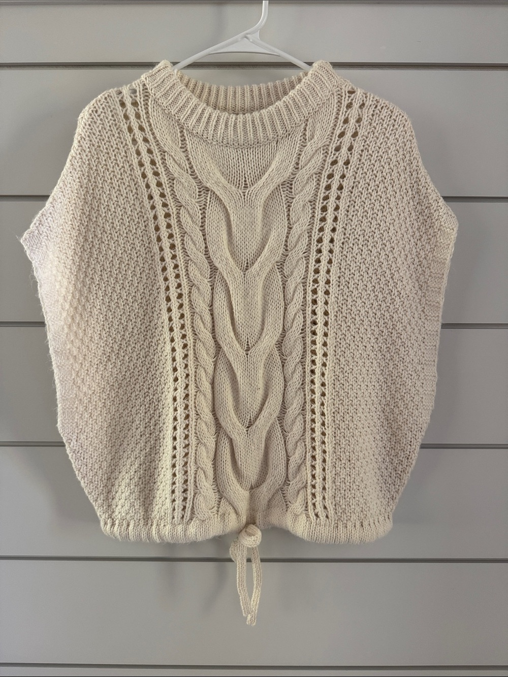 Universal Thread Cream Cable-Knit Sweater Vest